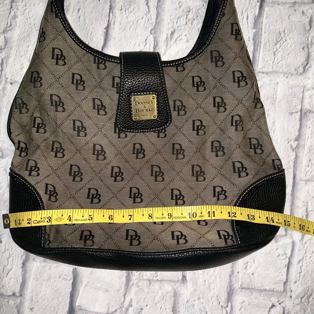 VNTG‎ DOONEY & BOURKE Hobo Shoulder Bag Monogram Leather Strap & Coin Purse